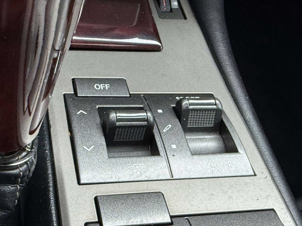 Used 2011 Lexus GX 460 Premium AWD/4WD image 32