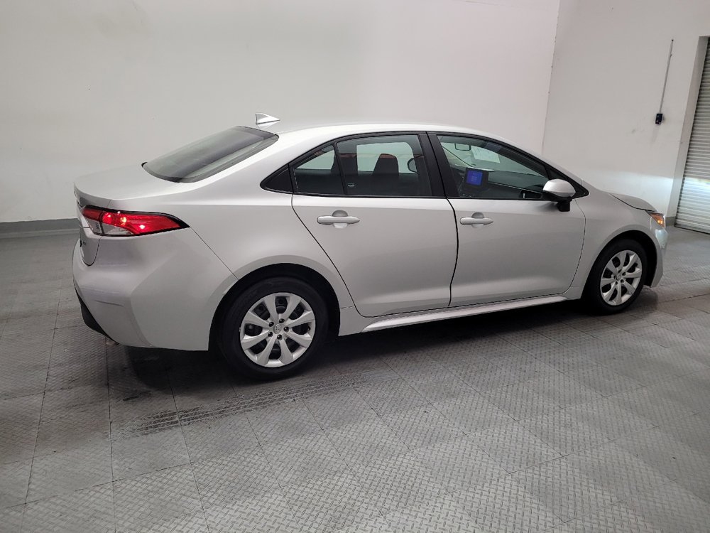 Used 2025 Toyota Corolla LE FWD image 10