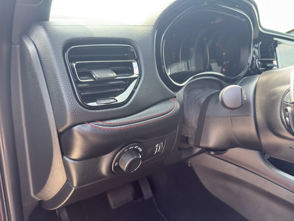Used 2025 Dodge Durango GT w/ Blacktop Package AWD/4WD image 15