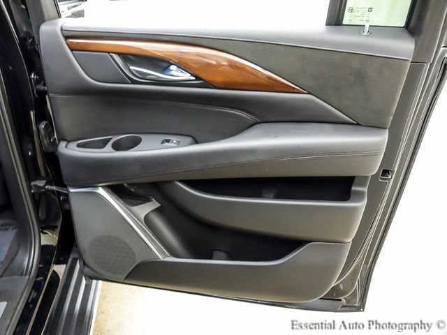 Used 2019 Cadillac Escalade ESV Premium Luxury AWD/4WD image 26