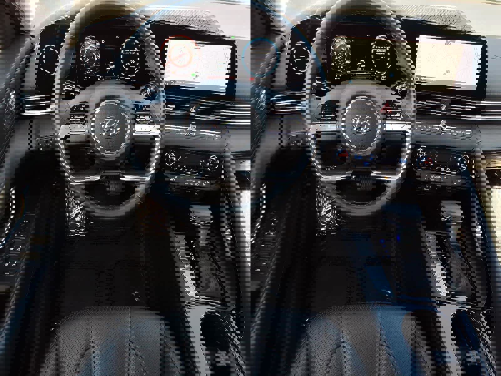 Used 2023 Hyundai Elantra Limited image 29