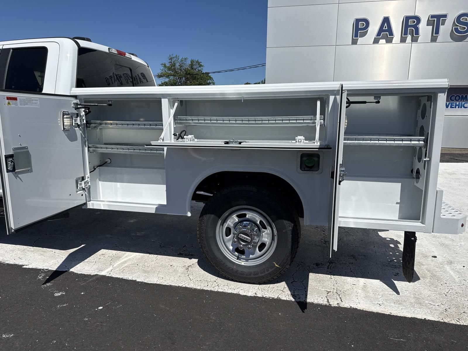 New 2026 Ford F350 XL w/ XL Chrome Package AWD/4WD image 12