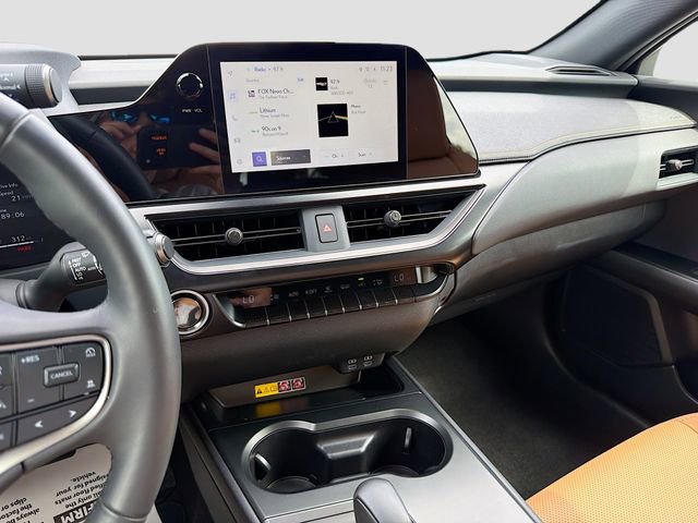 Used 2025 Lexus UX 300h FWD w/ Accessory Package (Z1) image 27