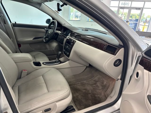 Used 2016 Chevrolet Impala LTZ FWD image 20