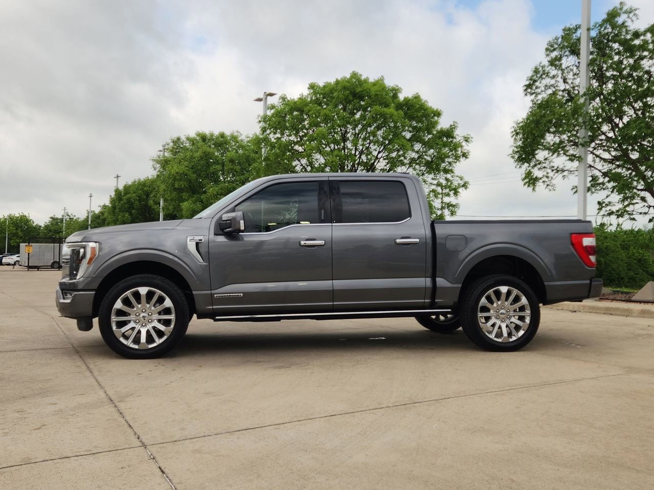 Used 2023 Ford F150 Limited AWD/4WD image 4