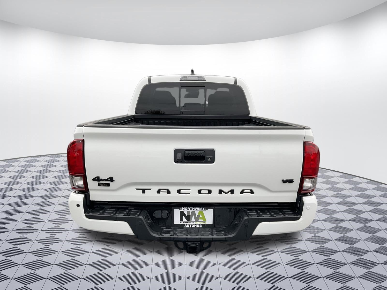 Used 2023 Toyota Tacoma 4x4 Double Cab w/ Trail Edition image 4