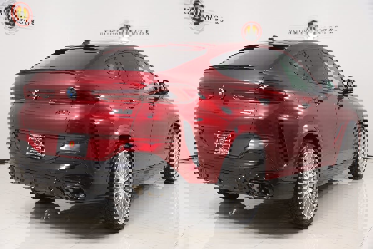 Used 2024 BMW X6 xDrive40i w/ Premium Package image 3