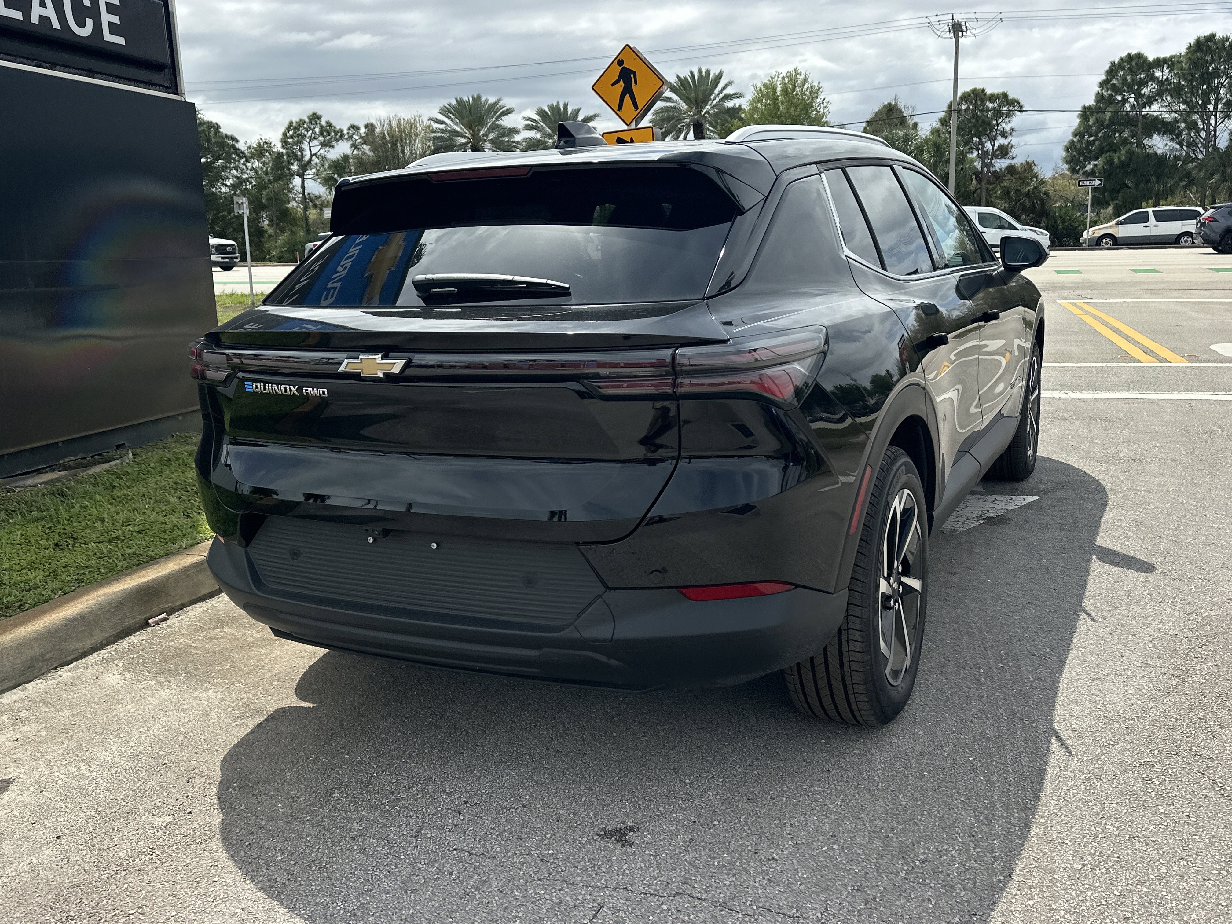 New 2026 Chevrolet Equinox EV LT image 5