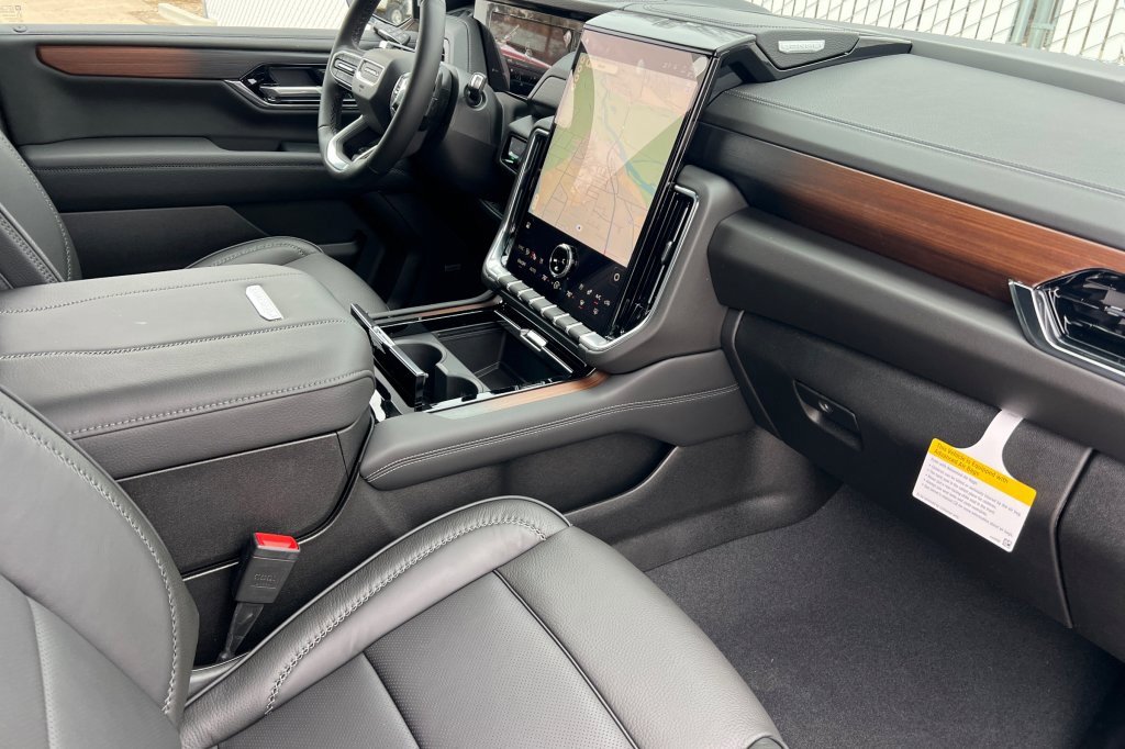 New 2026 GMC Yukon XL Denali image 14