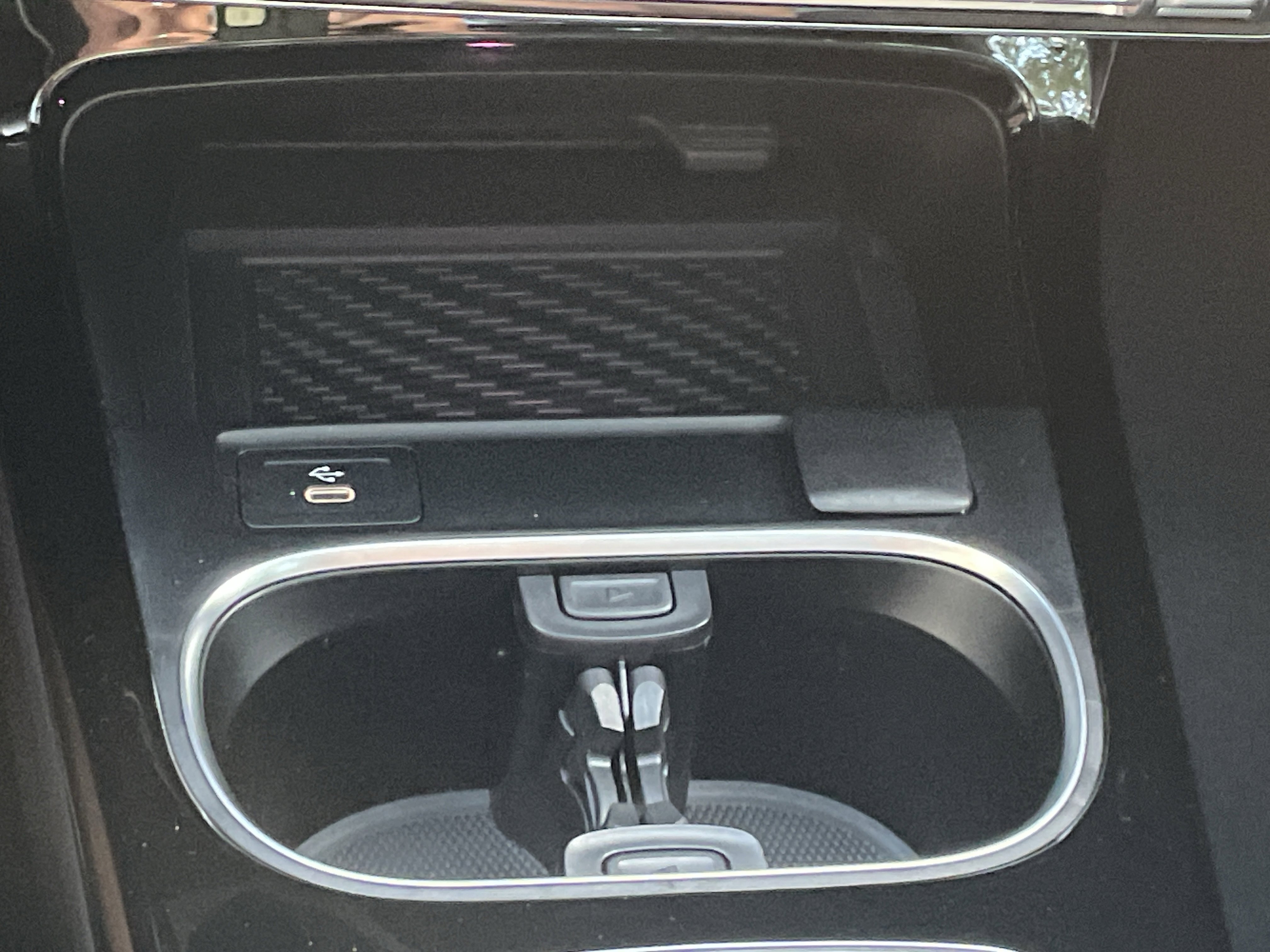 Used 2025 Mercedes-Benz CLA 250 4MATIC w/ Exclusive Package image 32