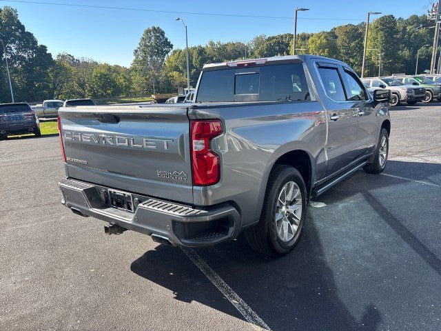 Used 2019 Chevrolet Silverado 1500 High Country w/ Technology Package AWD/4WD image 3
