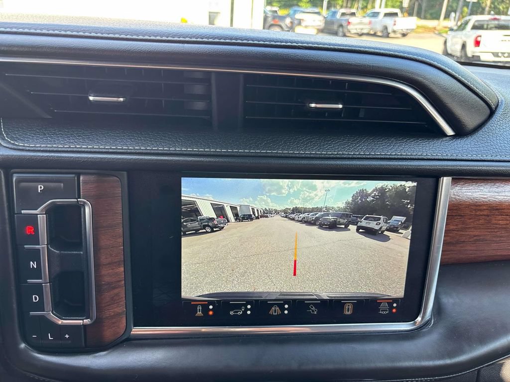 Used 2023 GMC Yukon Denali Ultimate AWD/4WD image 32