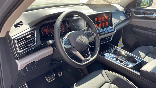 New 2026 Volkswagen Atlas Peak Edition image 11