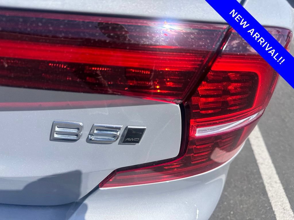 Certified 2025 Volvo S60 B5 Core AWD/4WD image 10