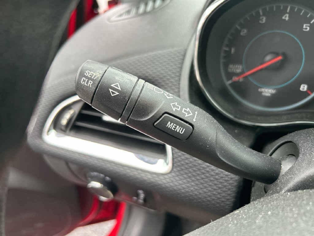 Used 2018 Chevrolet Cruze LS FWD image 28