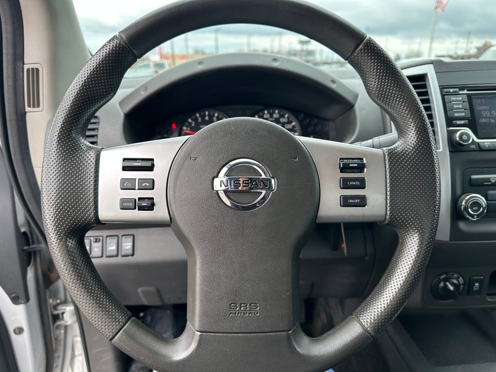 Used 2018 Nissan Frontier SV image 21