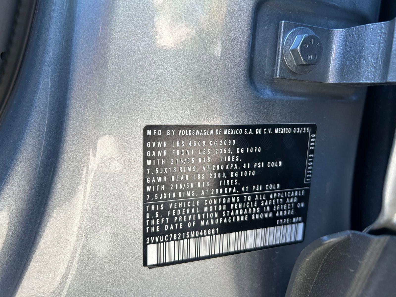 Used 2025 Volkswagen Taos SE image 27