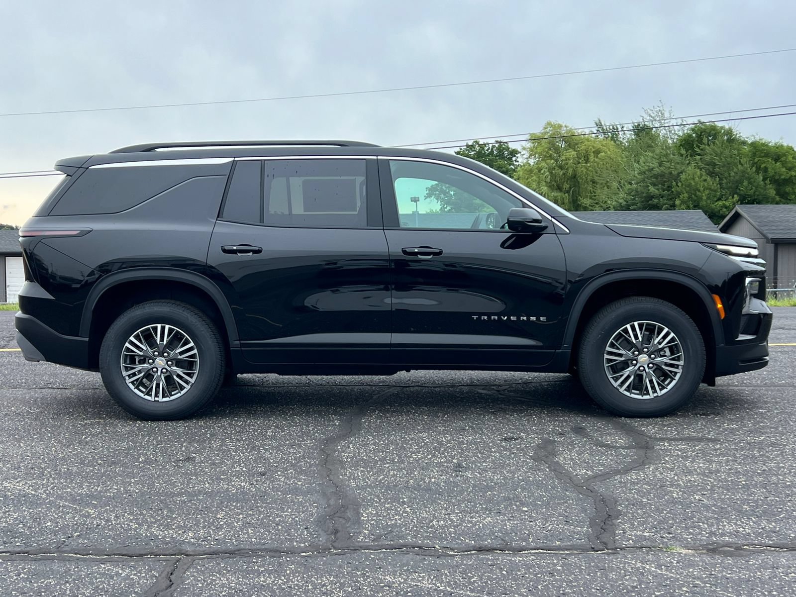 New 2026 Chevrolet Traverse LT w/ Driver Confidence Package AWD/4WD image 47