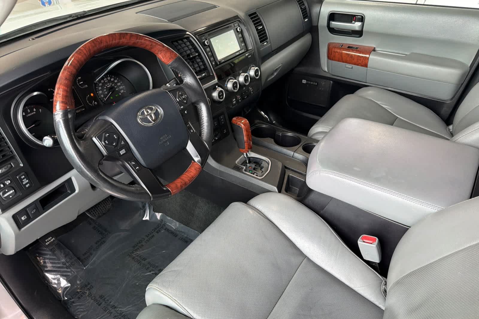 Used 2018 Toyota Sequoia Platinum w/ Carpet Mat Package AWD/4WD image 13