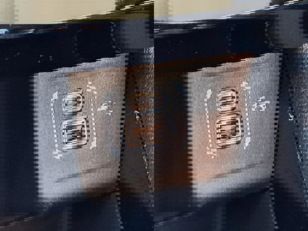 New 2026 Jeep Compass Altitude image 15