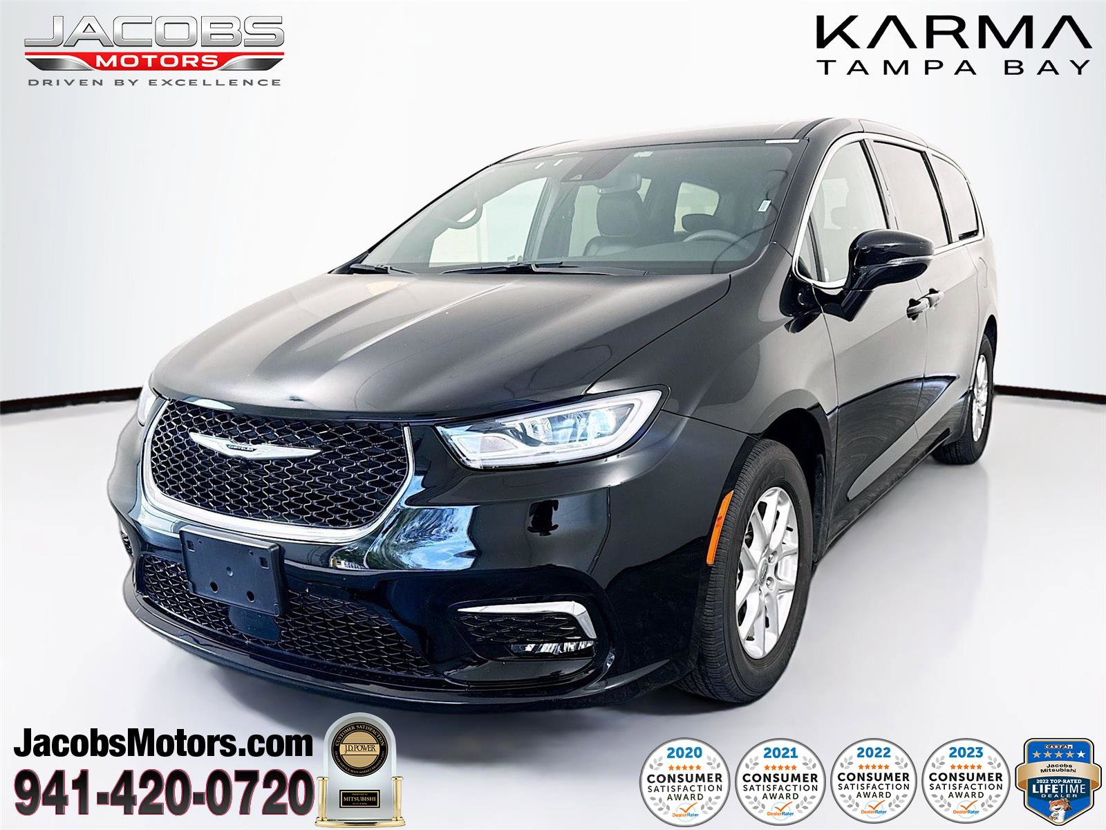 Used 2025 Chrysler Pacifica Select image 1