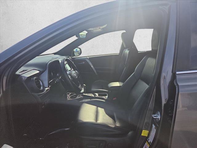 Used 2018 Toyota RAV4 SE w/ Power Extra Value Package FWD image 15