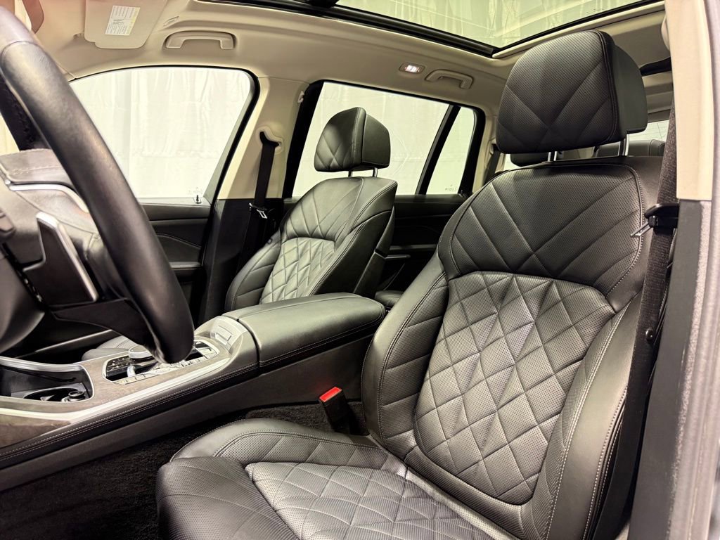 Used 2024 BMW X7 xDrive40i w/ Premium Package image 22