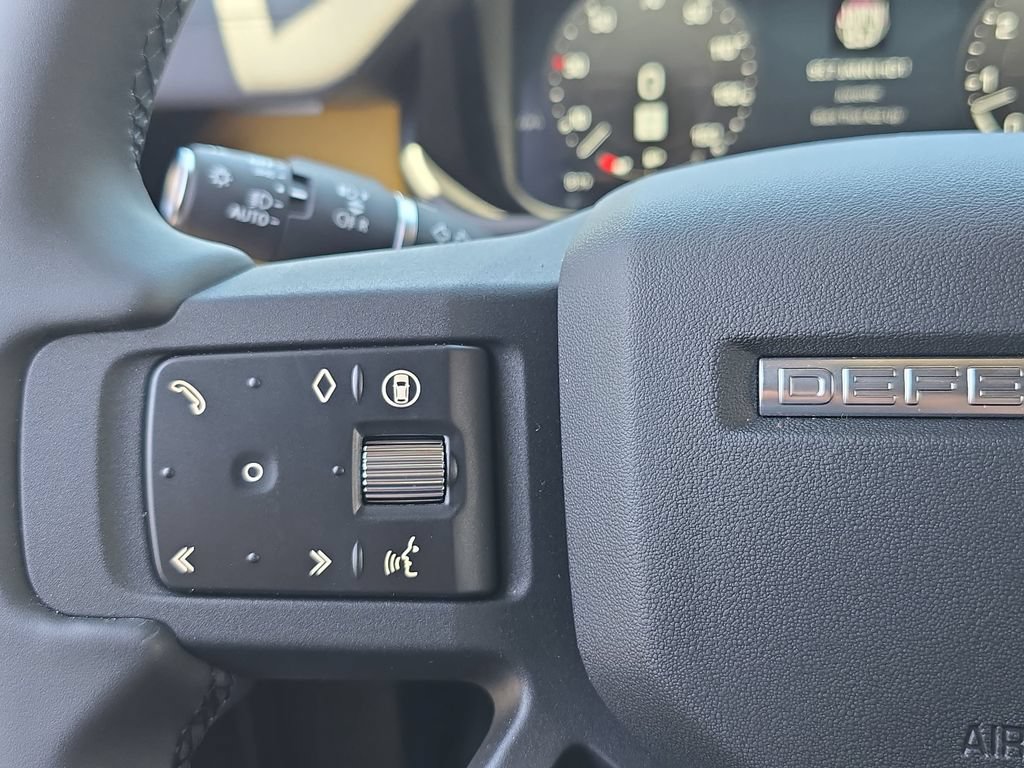 New 2026 Land Rover Defender 110 Trophy Edition AWD/4WD image 17