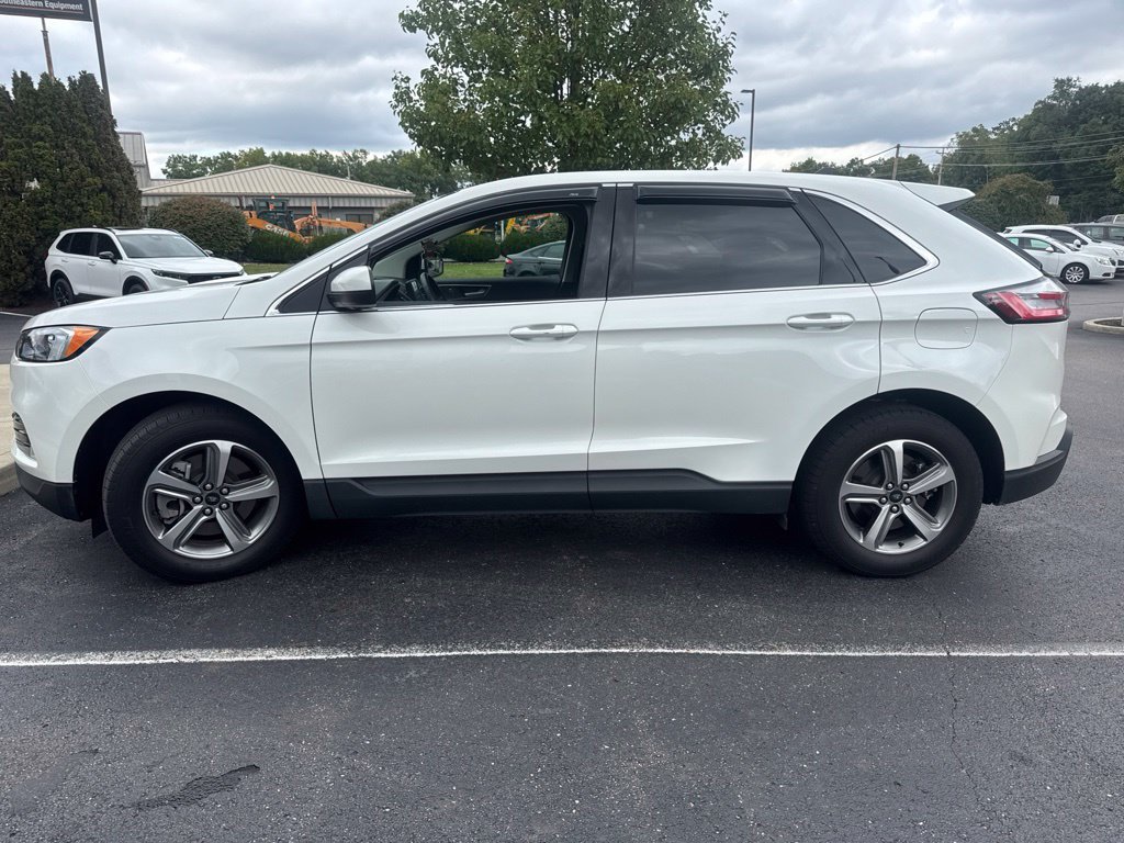 Used 2024 Ford Edge SEL w/ Convenience Package AWD/4WD image 2