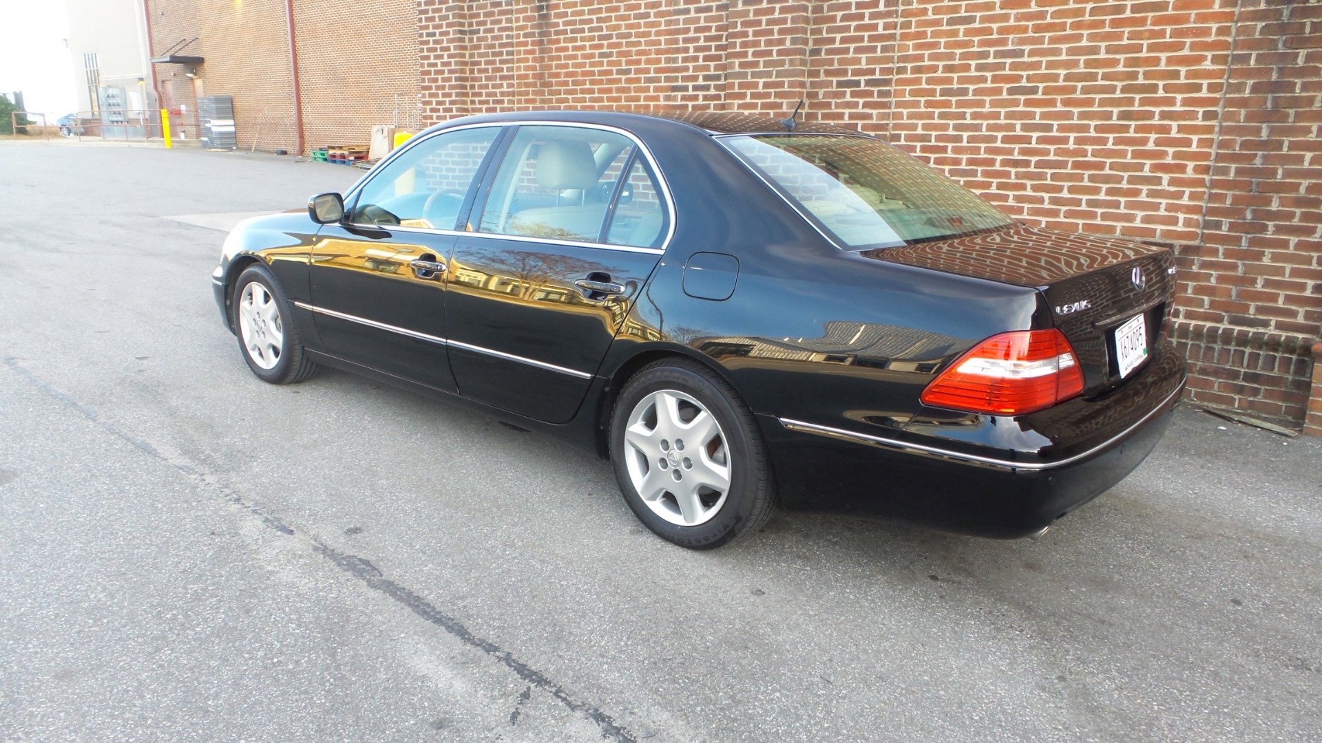 Used 2004 Lexus LS 430 image 3