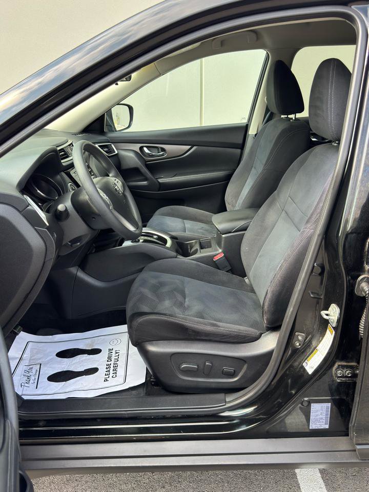 Used 2014 Nissan Rogue SV AWD/4WD image 13