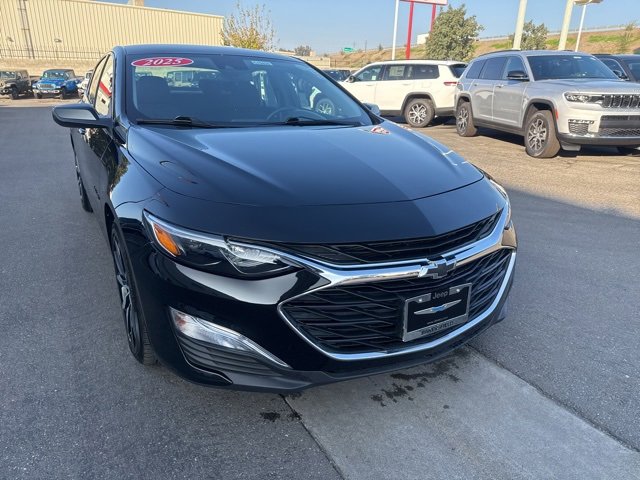 Used 2025 Chevrolet Malibu RS image 8