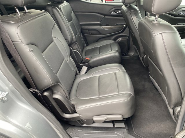 Used 2023 GMC Acadia SLT image 30