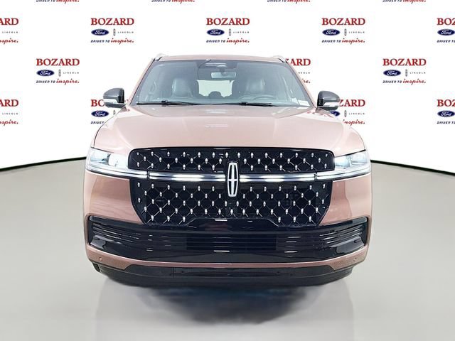 New 2026 Lincoln Navigator Black Label AWD/4WD image 3