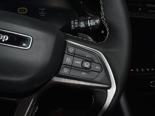 New 2026 Jeep Grand Cherokee Altitude AWD/4WD image 17