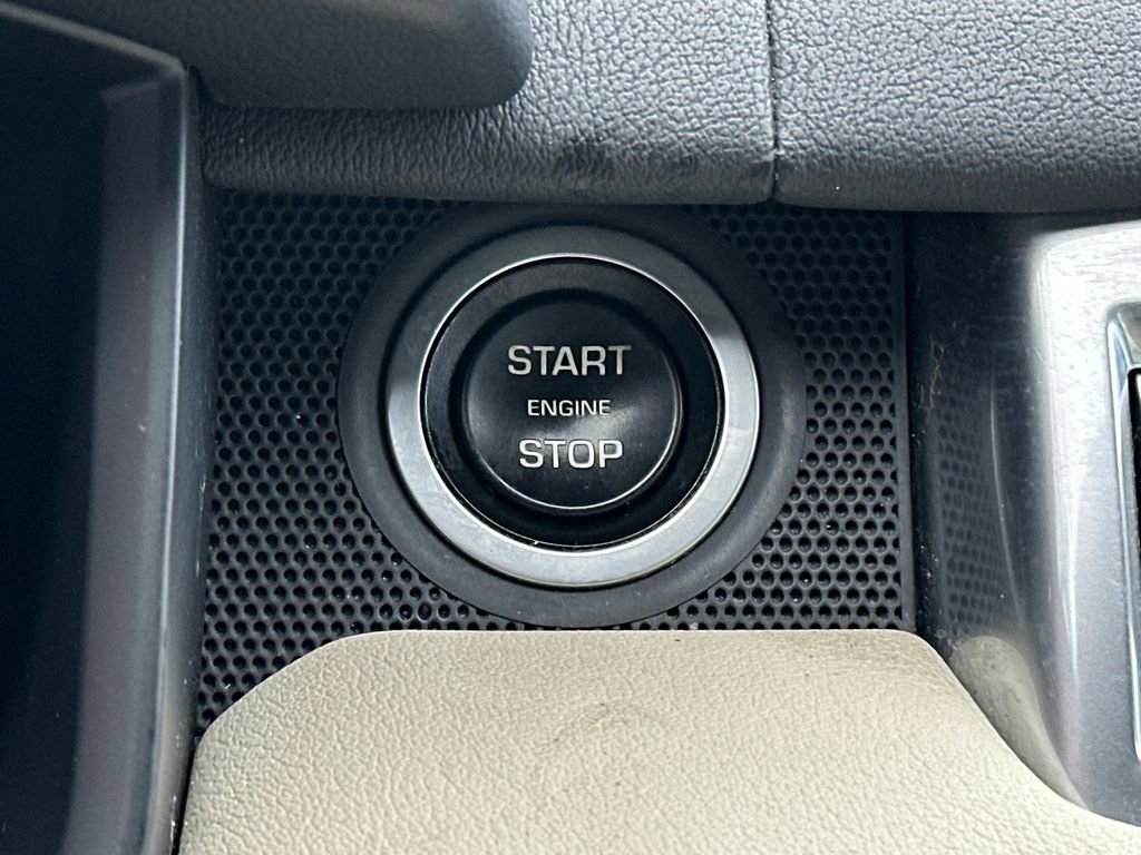 Used 2016 Land Rover Range Rover Sport HSE image 29