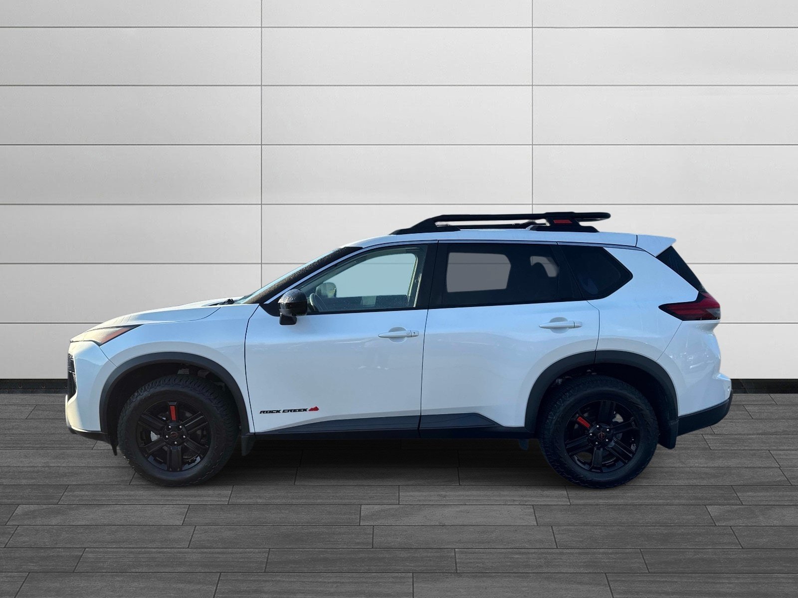 Used 2025 Nissan Rogue SV AWD/4WD image 6
