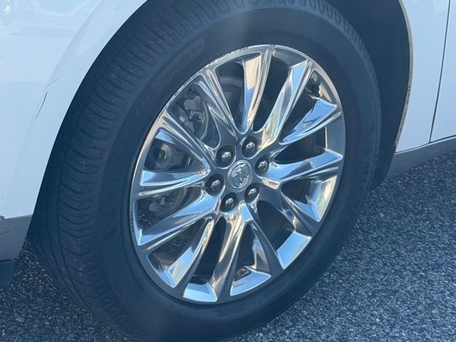 Used 2021 Buick Enclave Premium w/ Sun and Sites Package FWD image 9
