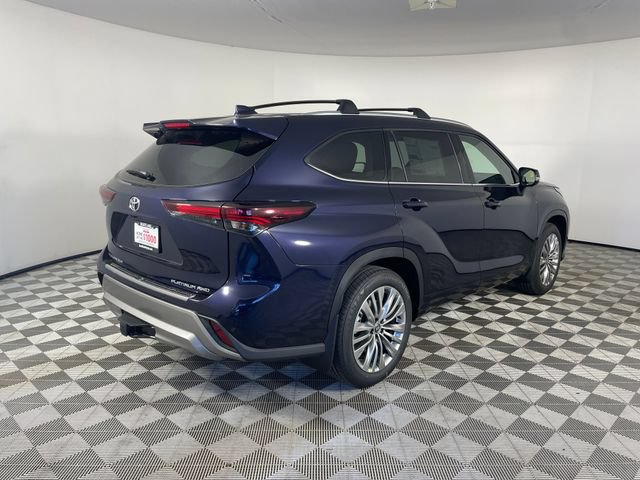 New 2026 Toyota Highlander Platinum AWD/4WD image 14
