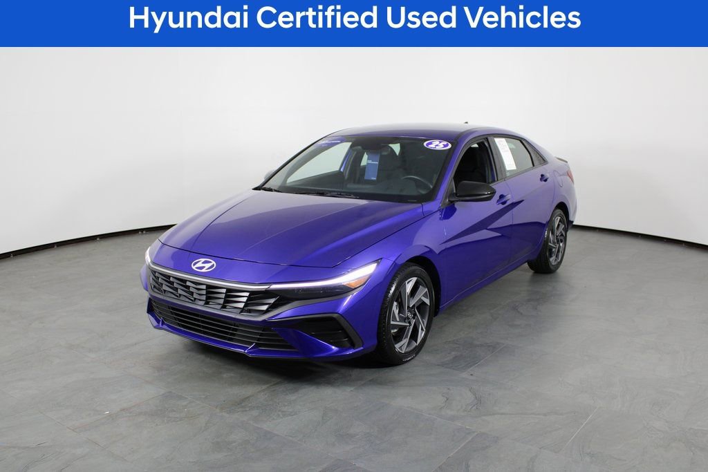 Certified 2025 Hyundai Elantra Sport image 2