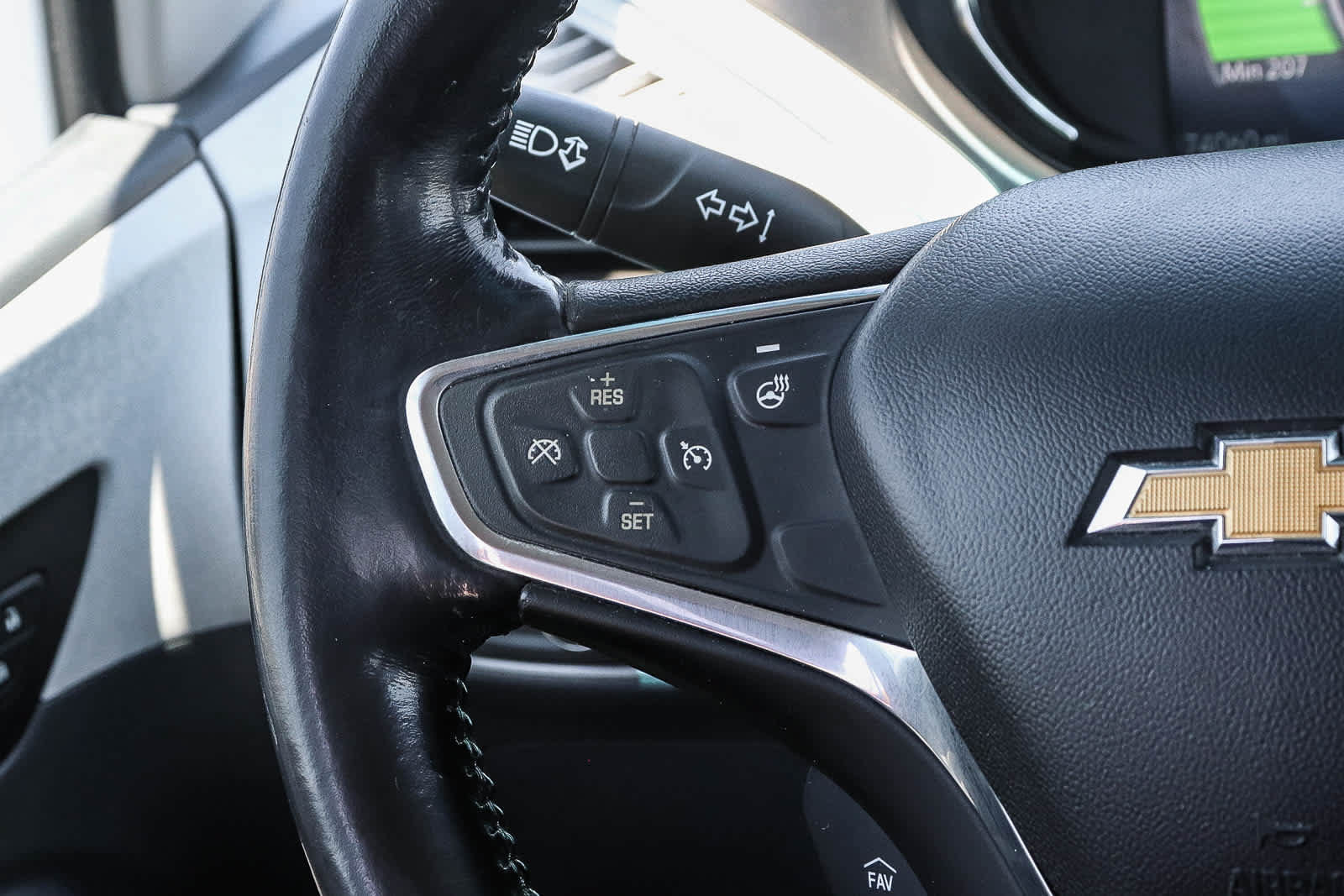 Used 2020 Chevrolet Bolt Premier FWD image 22