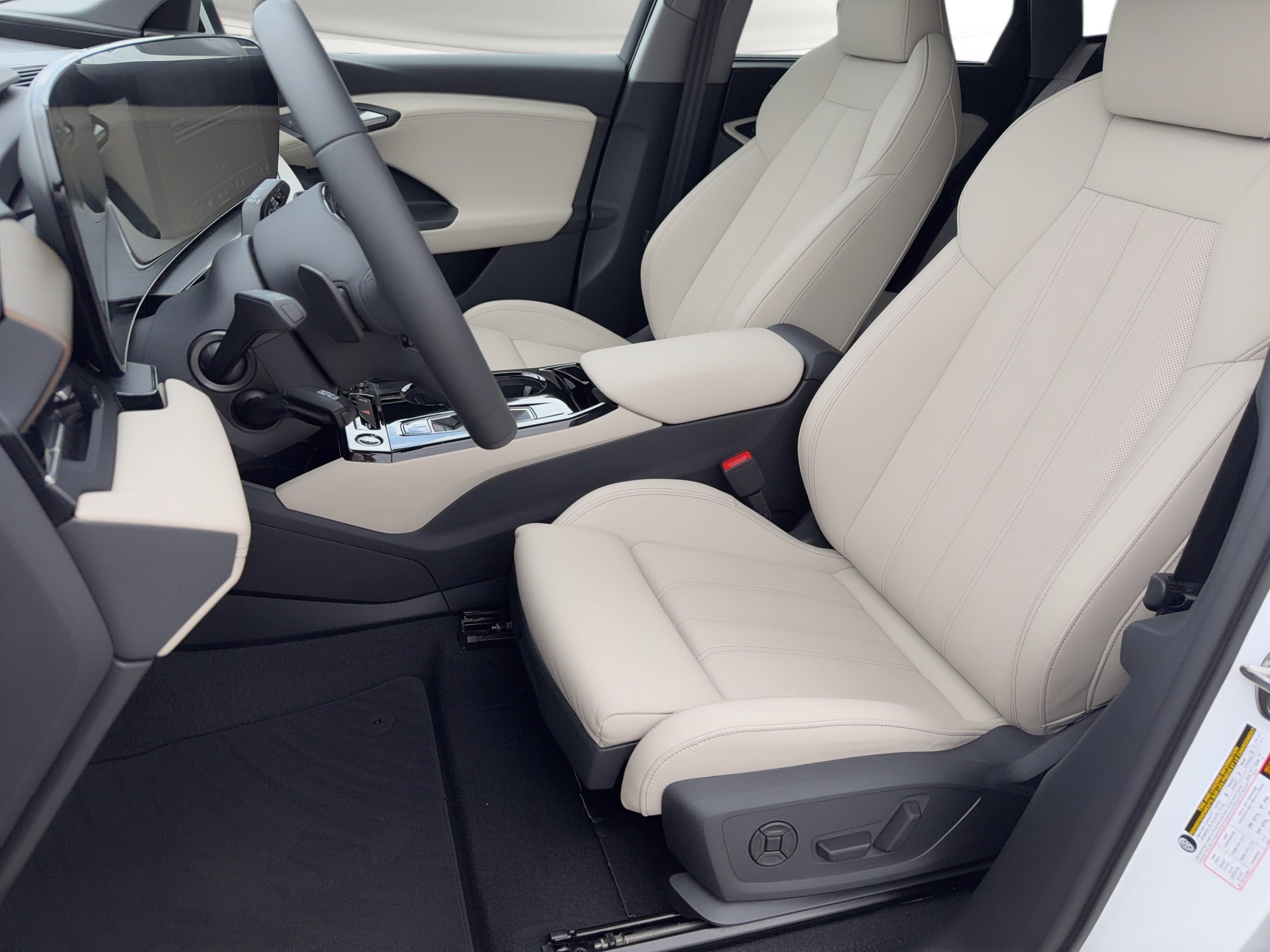 Used 2025 Audi Q6 e-tron Premium Plus w/ Premium Plus image 5