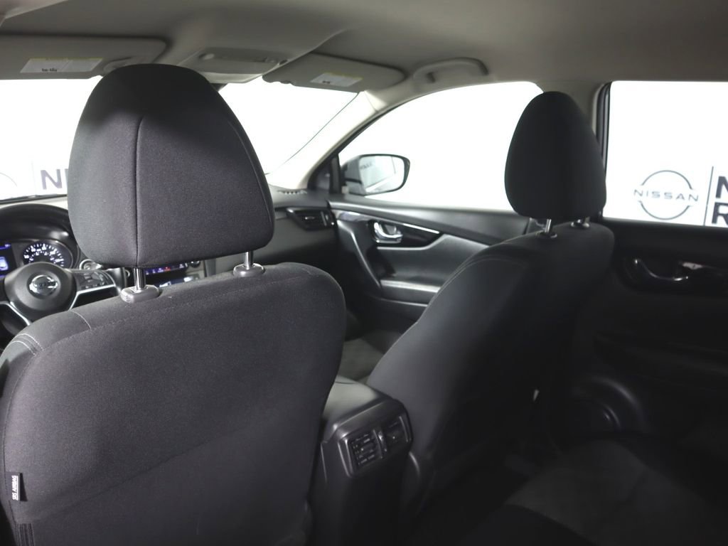 Used 2021 Nissan Rogue Sport SV AWD/4WD image 27