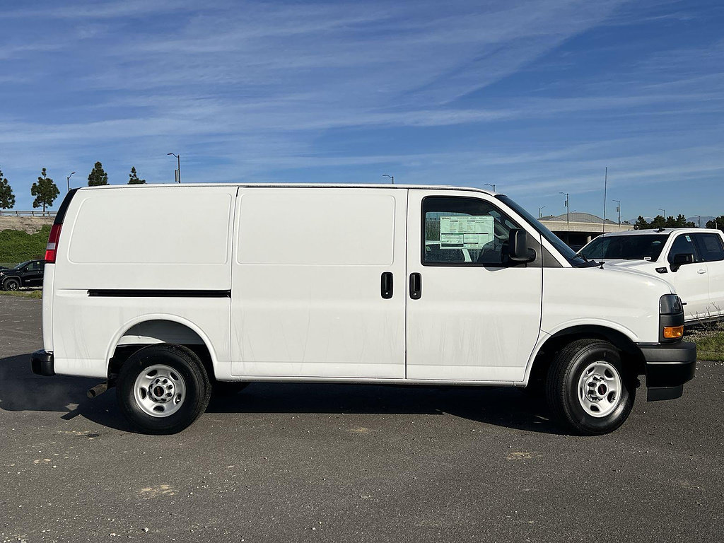 New 2026 GMC Savana 2500 w/ Driver Convenience Package RWD image 2