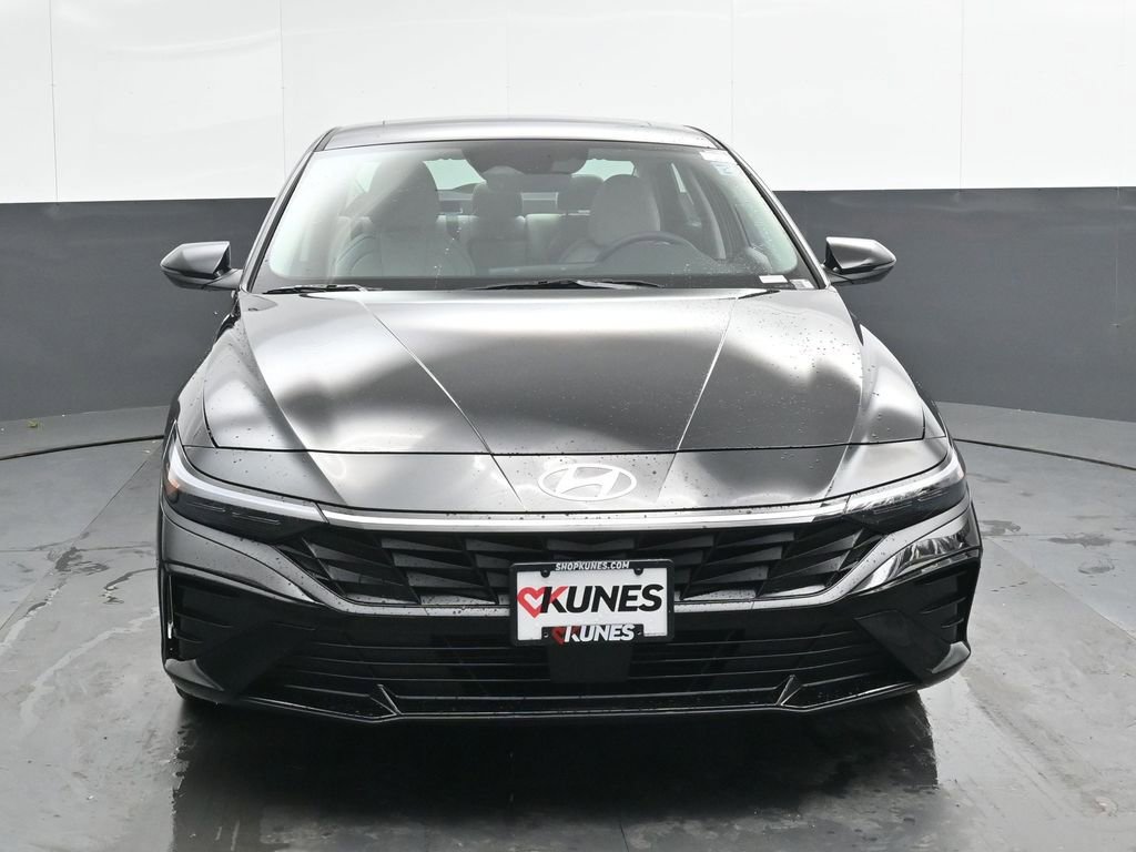 New 2026 Hyundai Elantra Limited FWD image 7