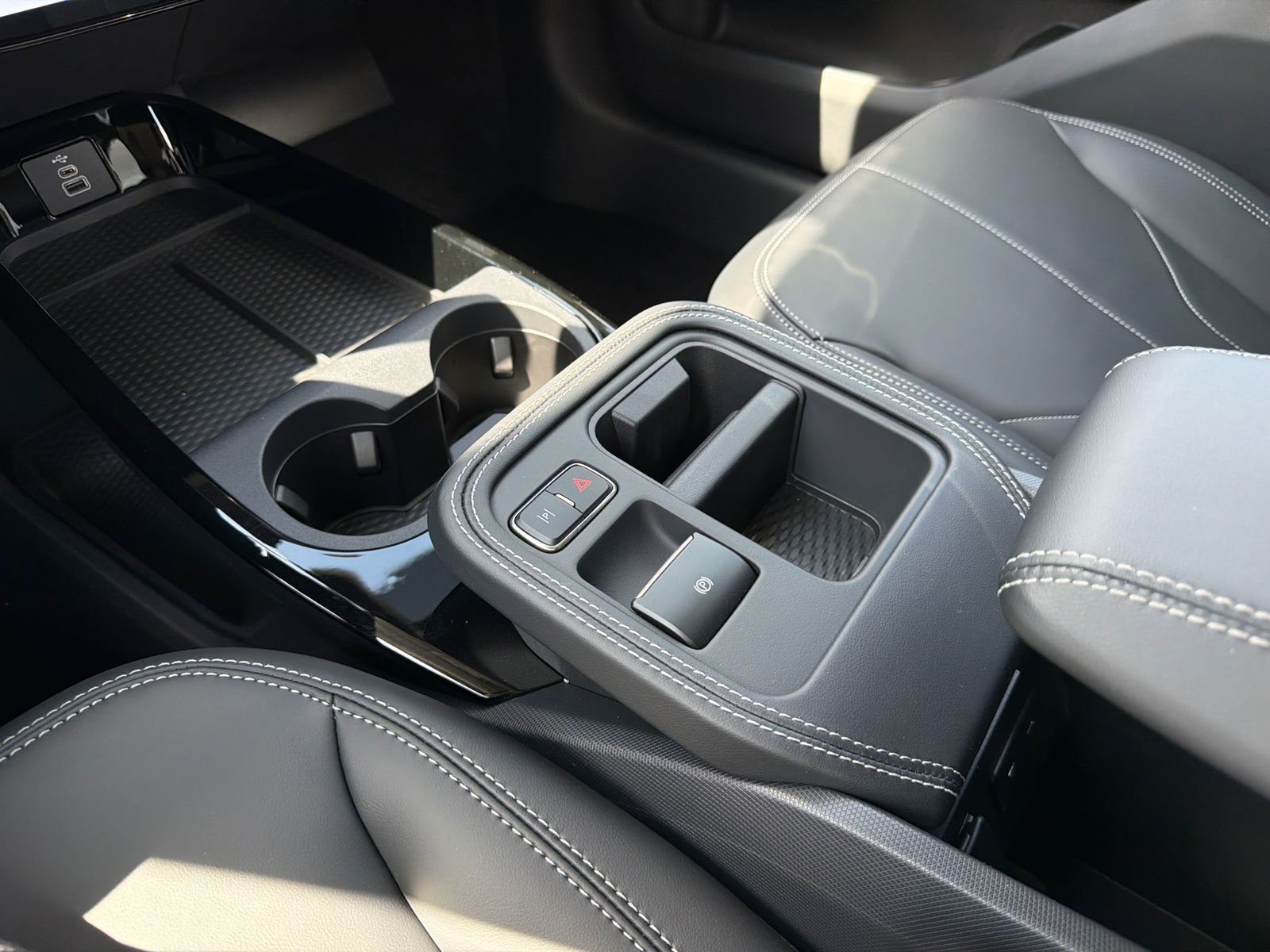 New 2026 Ford Mustang Mach-E Select w/ Comfort Package image 28