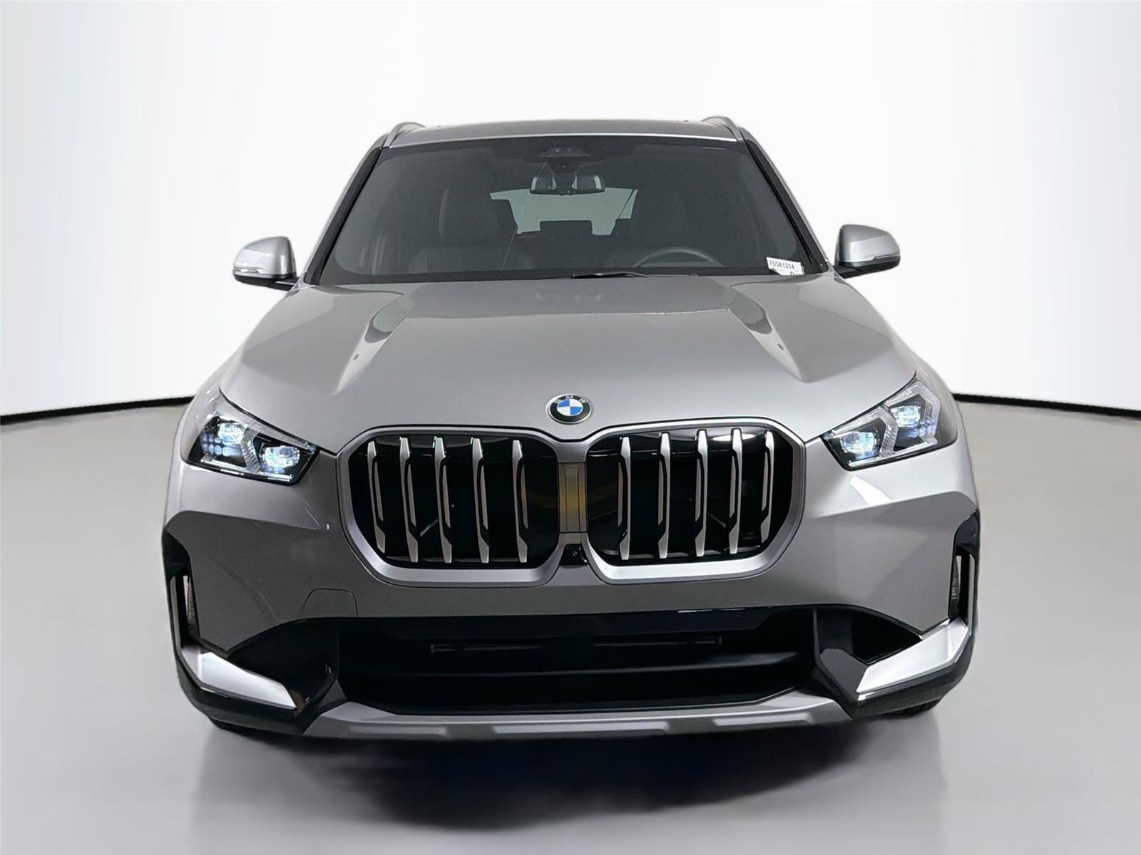New 2026 BMW X1 xDrive28i w/ Technology Package AWD/4WD image 3