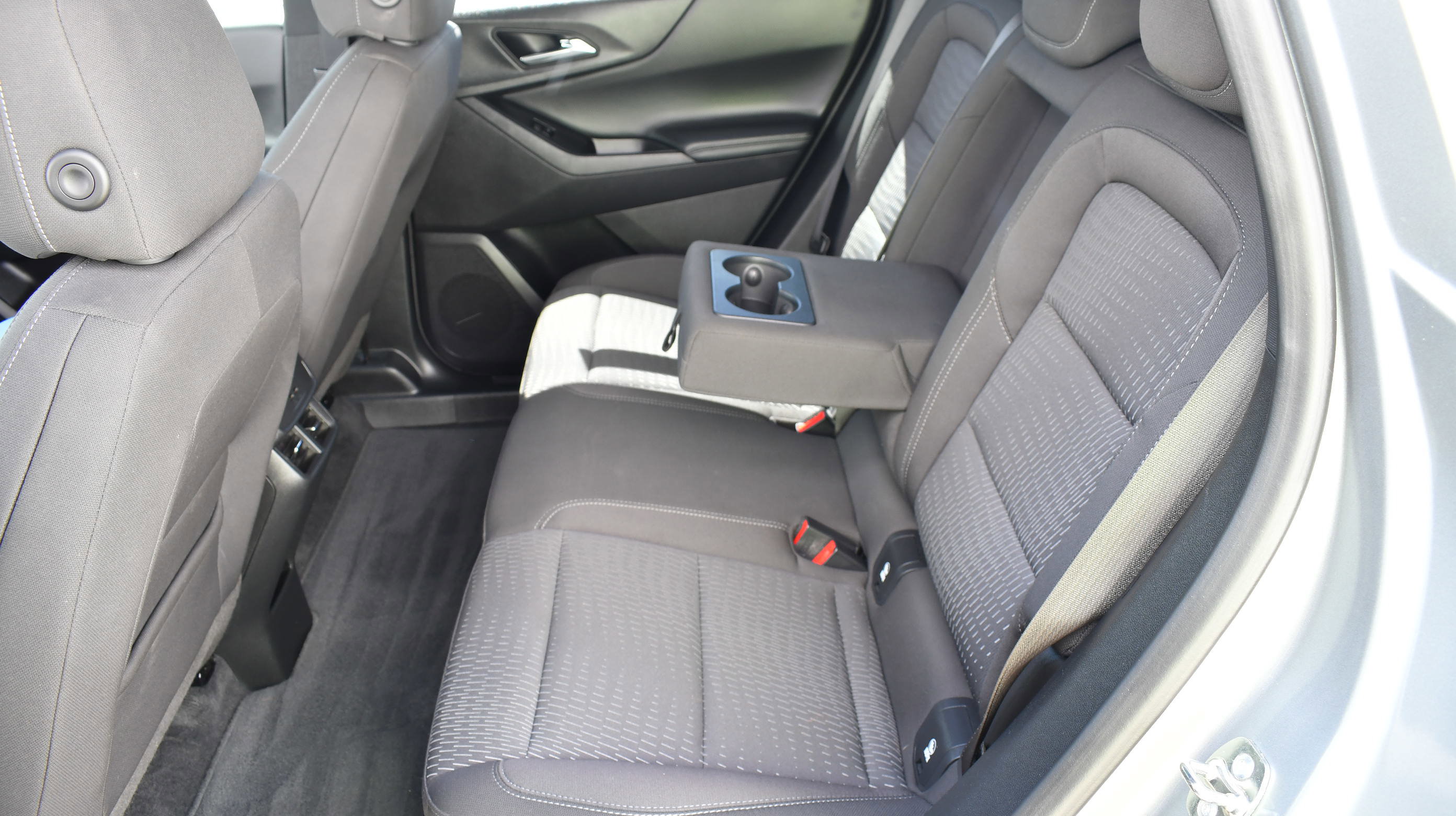 Used 2025 Chevrolet Equinox LT AWD/4WD image 21