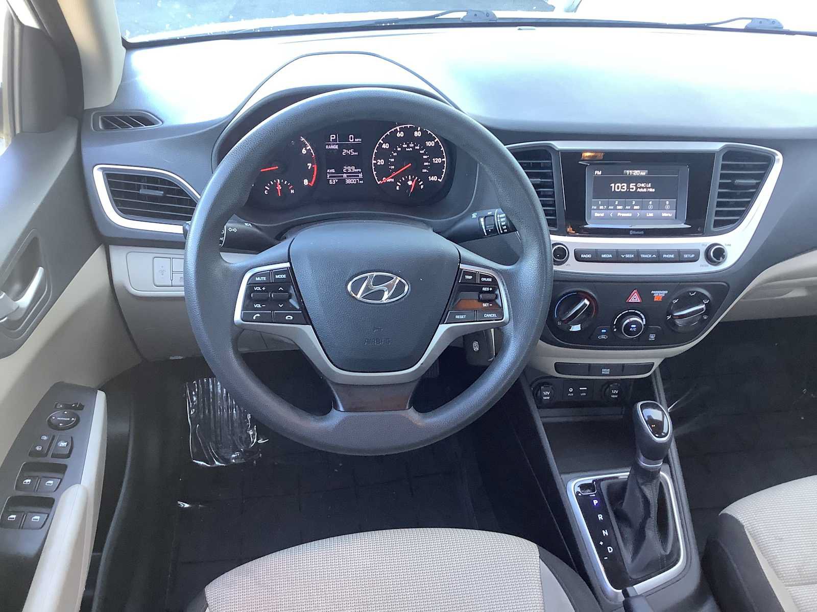 Used 2022 Hyundai Accent SE FWD image 10
