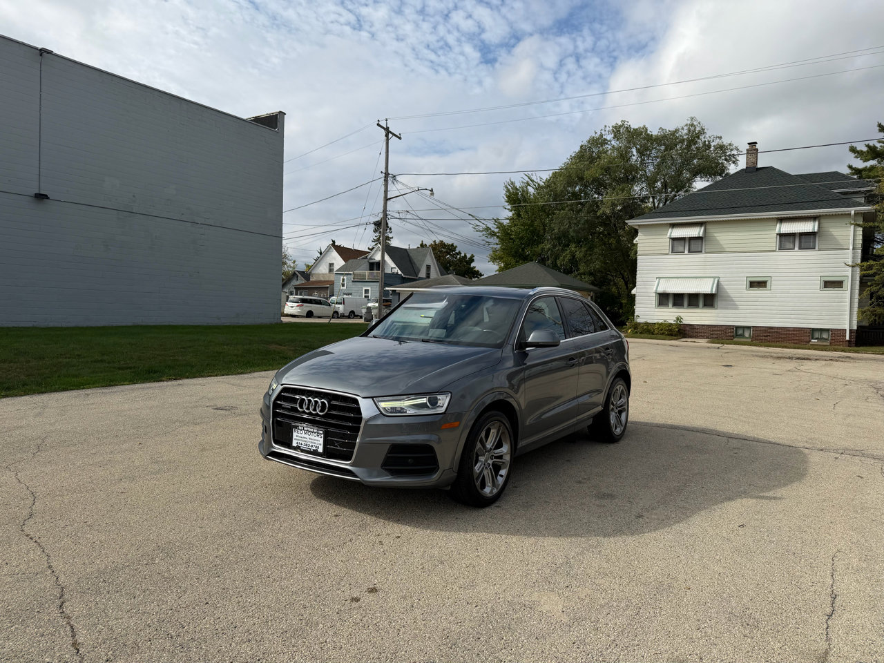 Used 2017 Audi Q3 2.0T Premium Plus w/ Premium Plus Package image 3